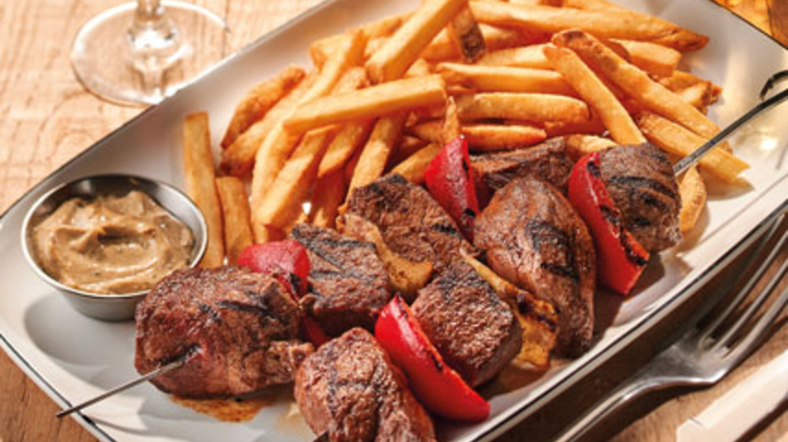 Double brochette de bœuf du shérif