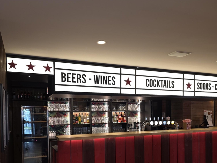 bar
